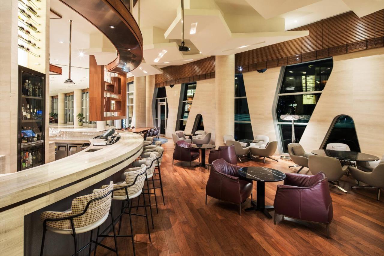 Courtyard By Marriott Seoul Times Square Hotell Exteriör bild