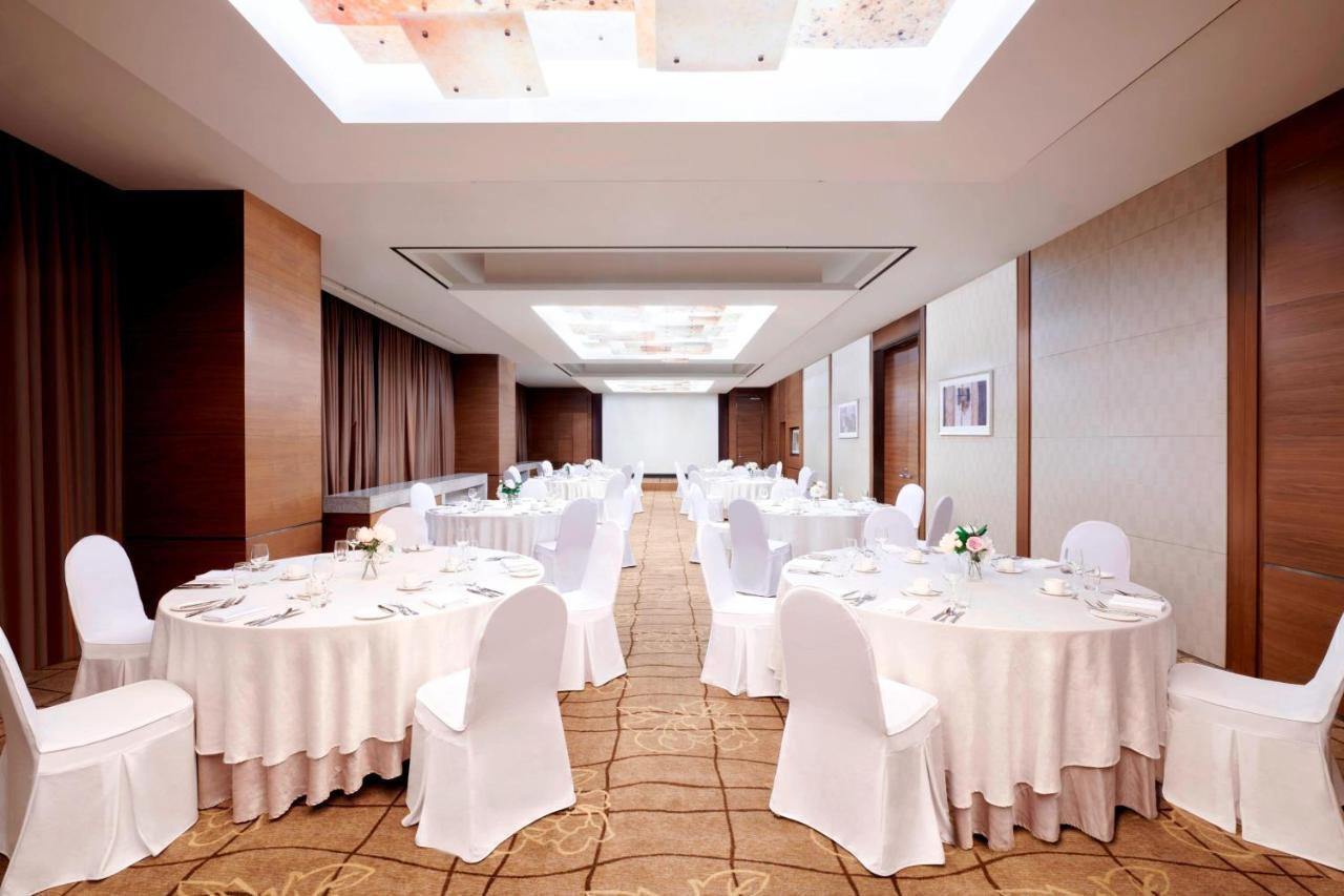 Courtyard By Marriott Seoul Times Square Hotell Exteriör bild