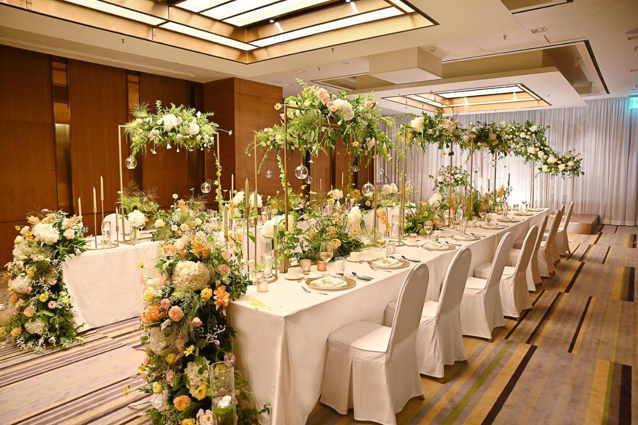 Courtyard By Marriott Seoul Times Square Hotell Exteriör bild