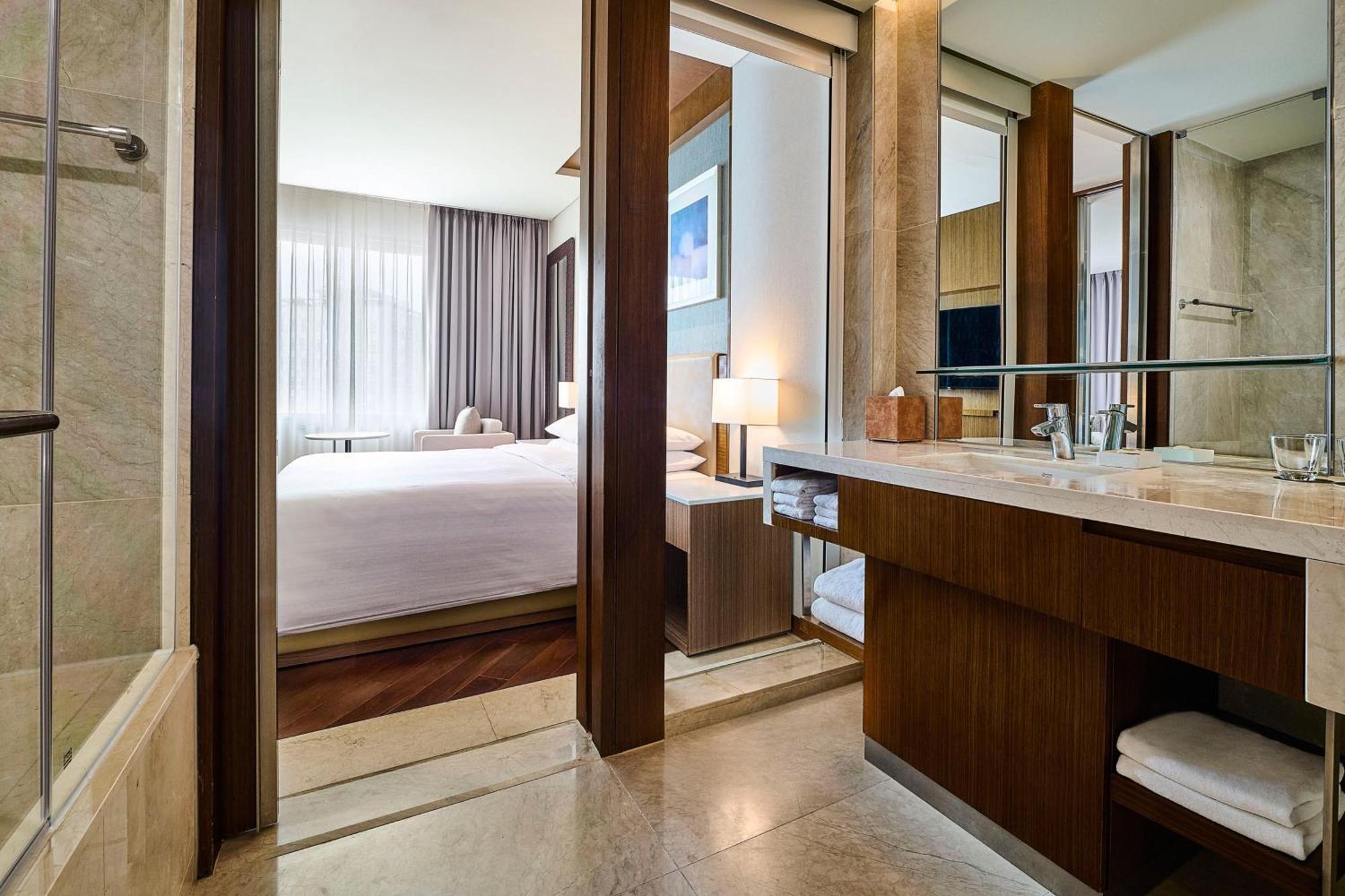 Courtyard By Marriott Seoul Times Square Hotell Exteriör bild