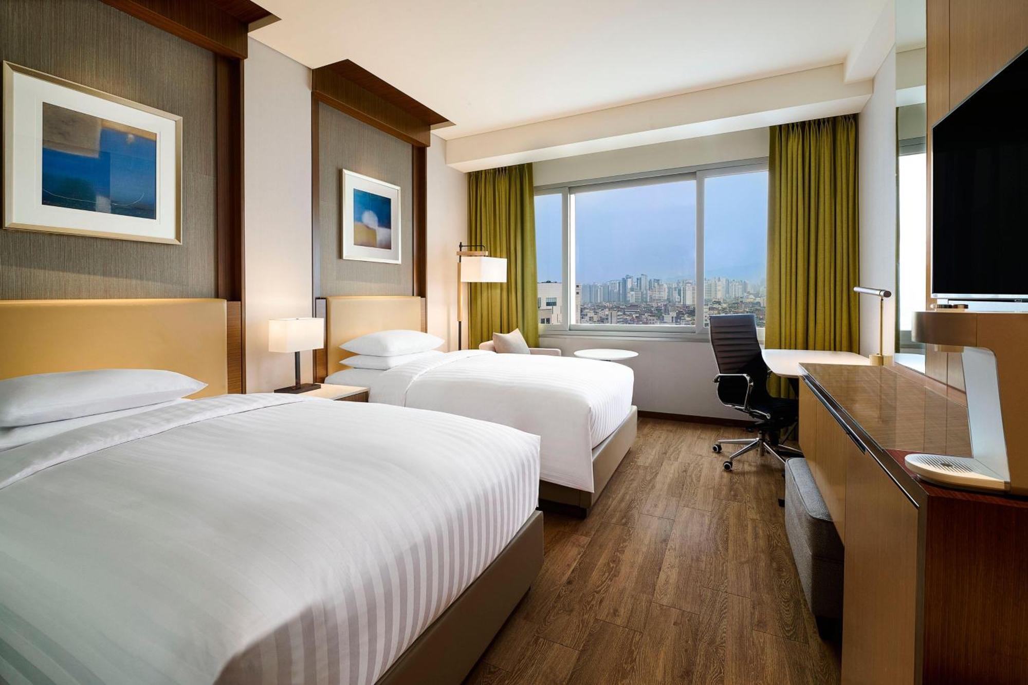 Courtyard By Marriott Seoul Times Square Hotell Exteriör bild
